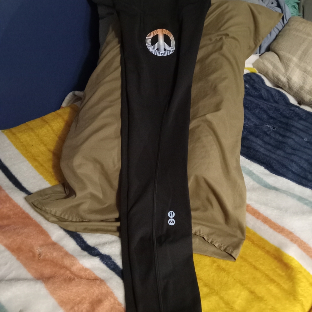 Lululemon ×MAD HAPPY